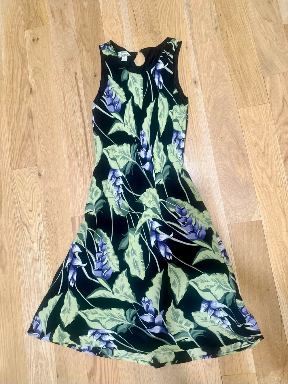VINTAGE Tommy Bahama 100% Silk Lightweight Dress